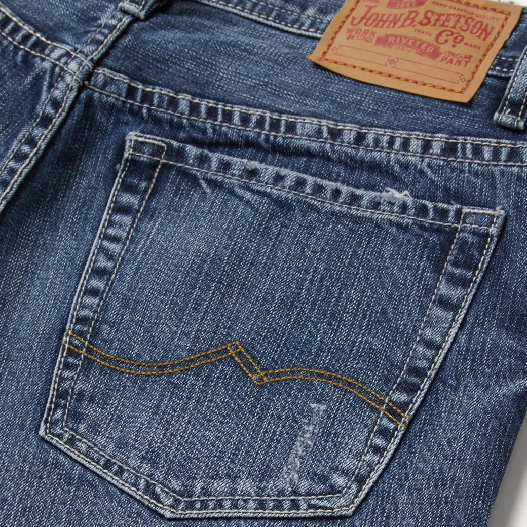 1520 Fit Standard Straight Leg Jean
